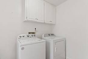 Large Fenced Yard Shamrock Stay