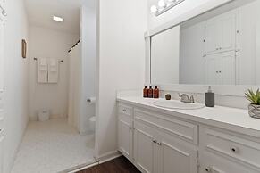 Large Fenced Yard Shamrock Stay