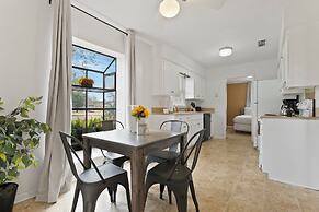 Large Fenced Yard Shamrock Stay