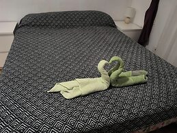 Paraiso Beachfront Apartment With 2 Bedrooms