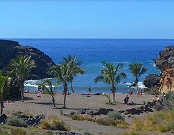 Paraiso Beachfront Apartment With 2 Bedrooms