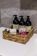 Yes apartments by botanical garden