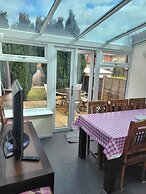 Charming Cottage Retreat in Chorley