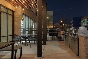 Fairfield By Marriott Inn & Suites Cincinnati Oakley