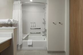 Fairfield By Marriott Inn & Suites Cincinnati Oakley