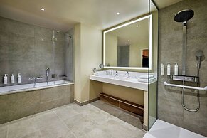 Courtyard By Marriott Lyon Eurexpo Stadium