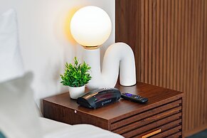 Global Luxury Suites at The Variety