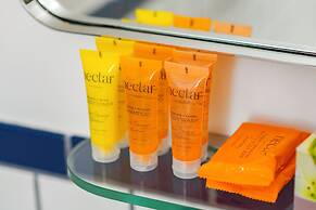 Global Luxury Suites at The Variety