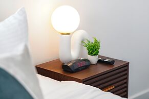 Global Luxury Suites at The Variety