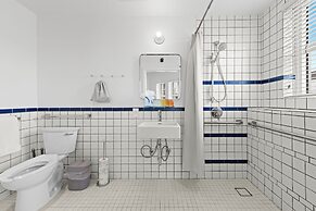 Global Luxury Suites at The Variety