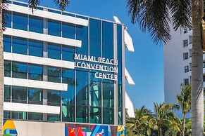 Global Luxury Suites at The Variety