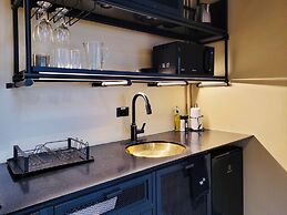 Hotel Doblell Near Provenza by Wynwood House