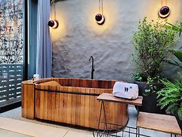 Hotel Doblell Near Provenza by Wynwood House