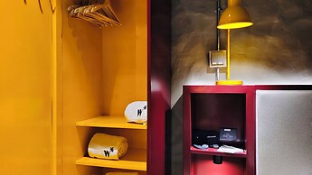 Hotel Doblell Near Provenza by Wynwood House