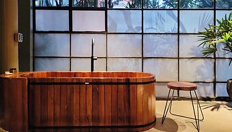 Hotel Doblell Near Provenza by Wynwood House