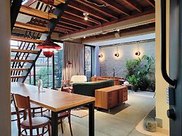 Hotel Doblell Near Provenza by Wynwood House