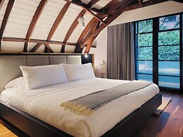 Hotel Doblell Near Provenza by Wynwood House