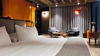 Hotel Doblell Near Provenza by Wynwood House