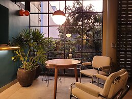 Hotel Doblell Near Provenza by Wynwood House