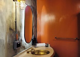 Hotel Doblell Near Provenza by Wynwood House