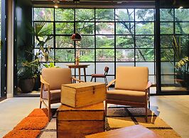 Hotel Doblell Near Provenza by Wynwood House