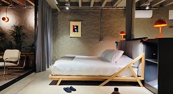 Hotel Doblell Near Provenza by Wynwood House