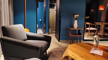 Hotel Doblell Near Provenza by Wynwood House