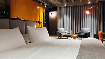 Hotel Doblell Near Provenza by Wynwood House