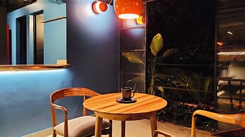 Hotel Doblell Near Provenza by Wynwood House