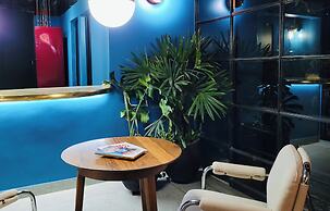 Hotel Doblell Near Provenza by Wynwood House