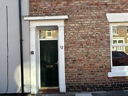 Cozy Coastal Getaway in North Shields