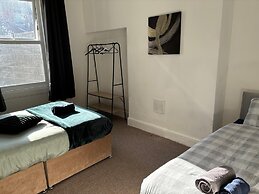 Cozy Coastal Getaway in North Shields