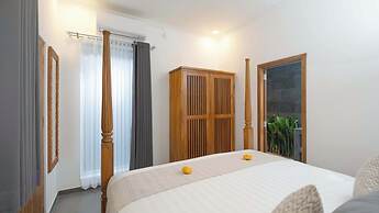 Alarte Estate by Villa Finder