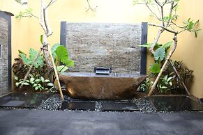 Alarte Estate by Villa Finder