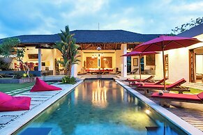 Alarte Estate by Villa Finder