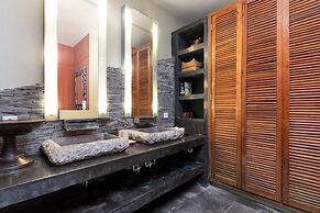 Alarte Estate by Villa Finder