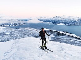 6 Person Holiday Home in Hamnvik