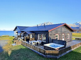 6 Person Holiday Home in Hamnvik