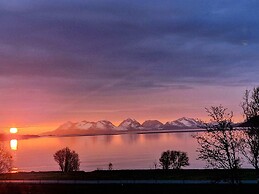 6 Person Holiday Home in Hamnvik