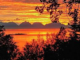 6 Person Holiday Home in Hamnvik