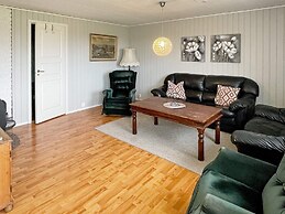 6 Person Holiday Home in Farstad-by Traum