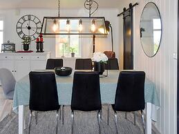 6 Person Holiday Home in Aram-by Traum