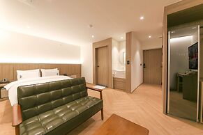 Hound Hotel Jeonju Deokjin