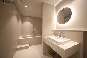 Hound Hotel Jeonju Deokjin