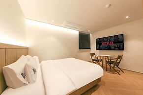 Hound Hotel Jeonju Deokjin