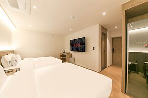 Hound Hotel Jeonju Deokjin