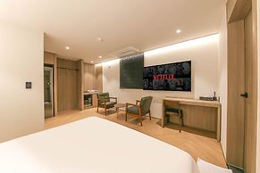 Hound Hotel Jeonju Deokjin