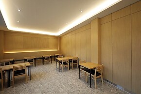 Hound Hotel Jeonju Deokjin