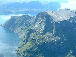 6 Person Holiday Home in Kalvag-by Traum