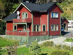 10 Person Holiday Home in Hosteland-by Traum